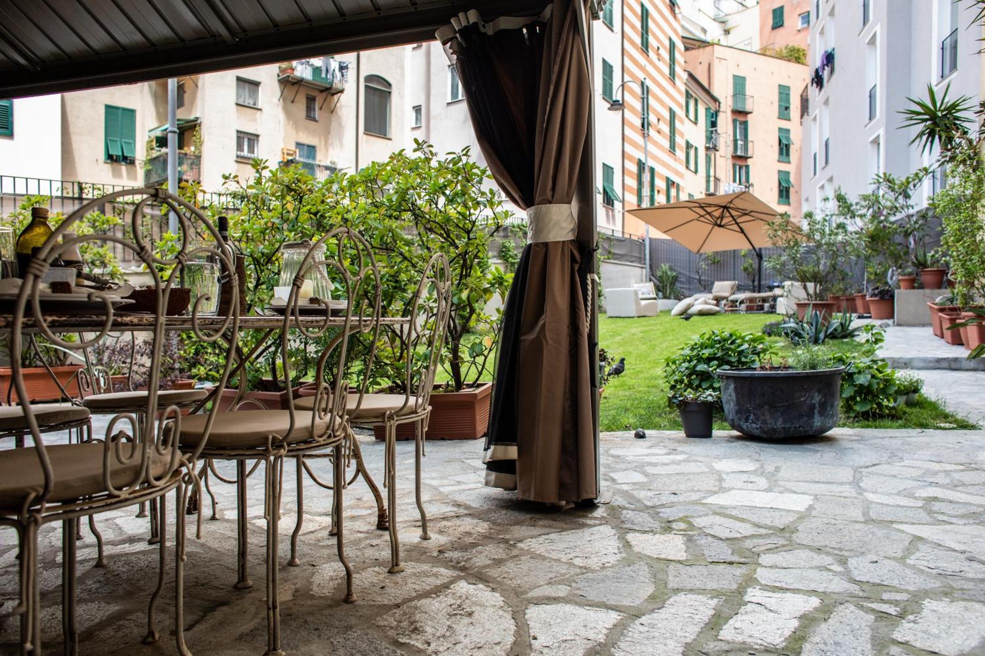 Giardino In Centro Storico -Appartamento Con Giardino, Genova Centro Storico, Acquario Ngoại thất bức ảnh